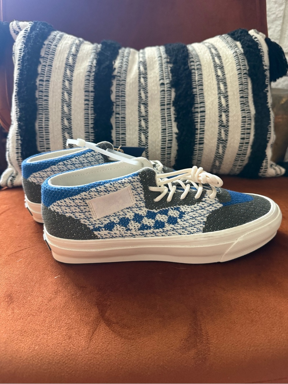 Vans
HALF CAB 33
ENGINEERED KNIT
'SNORKEL BLUE GREY'